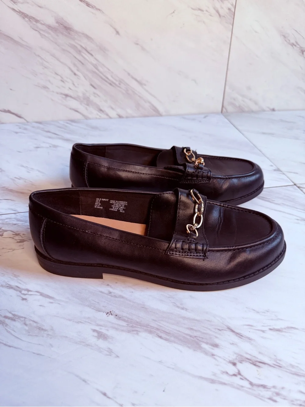3/$50 Old Navy Black Faux Leather Gold Chain Slip On Loafers Shoes Size 9 Preppy